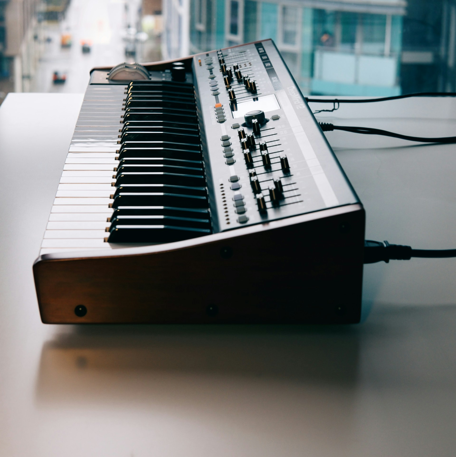  Synthesizers - The Jack-of-all-Trades in the Studio