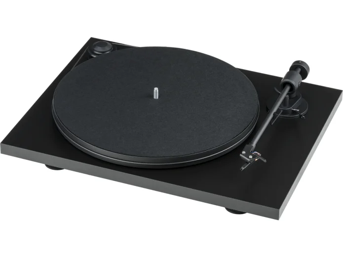 Pro-Ject Primary E OM skivspelare (svart)